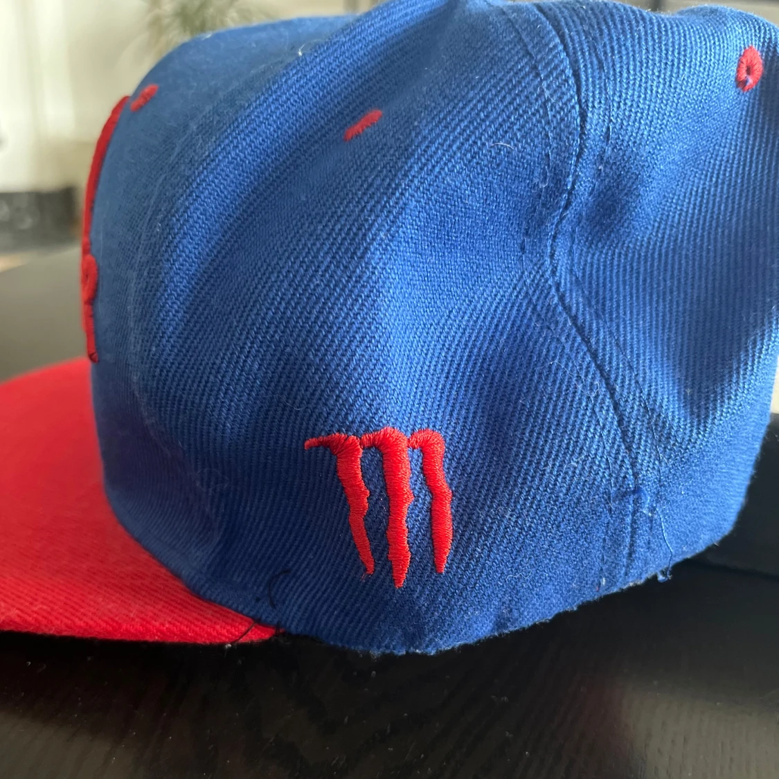 Blå och röd Monster keps - 2