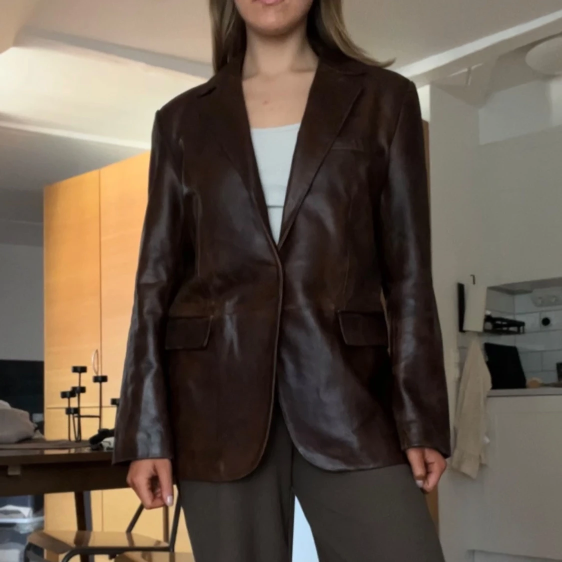 Mörkbrun skinnkavaj