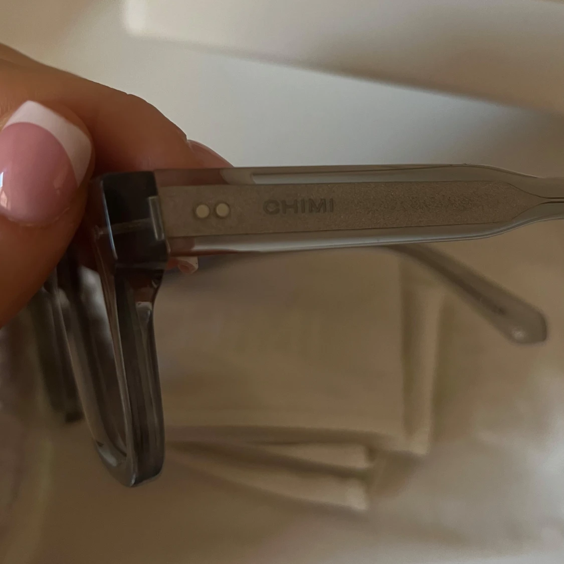 CHIMI Grå solglasögon  - 1