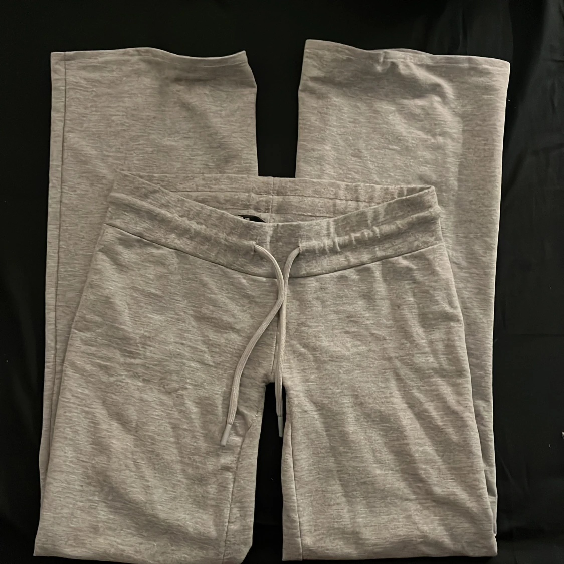 Bootcut low rise byxör - 2