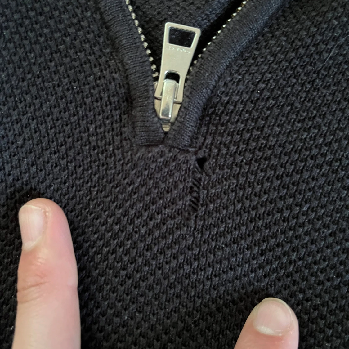 Svart stickad halvzip-tröja från GANT - 3