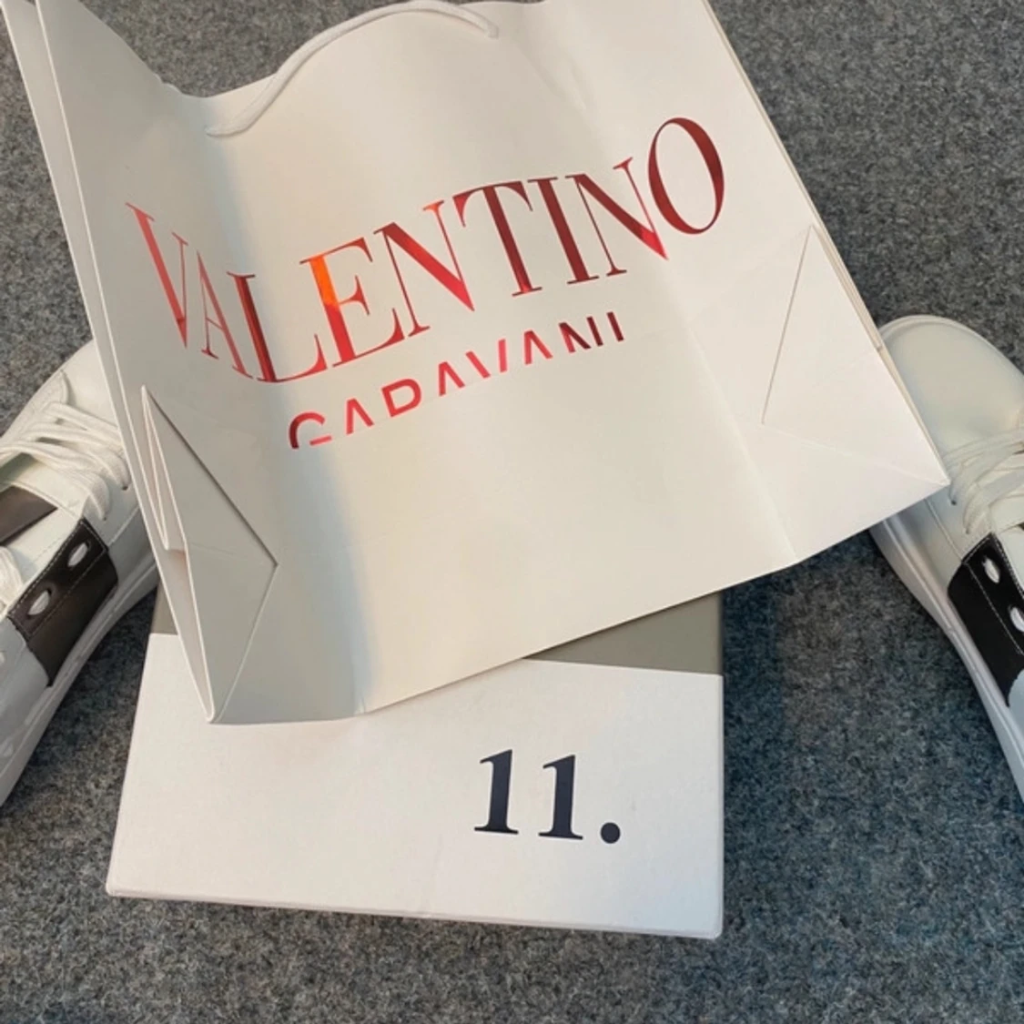 Valentino Garavani vita / silver  - 2