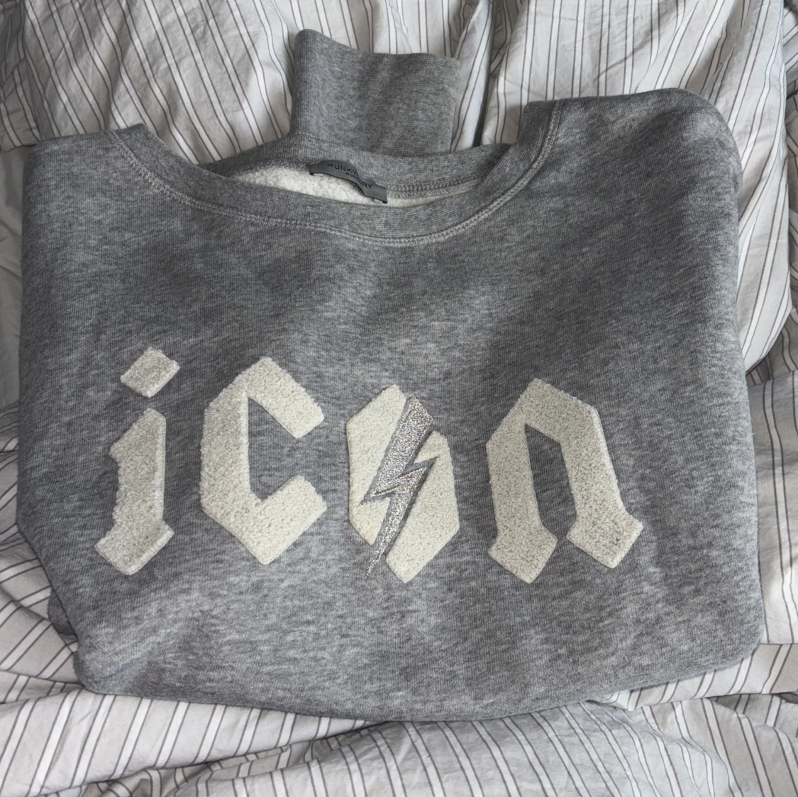 Grå sweatshirt ICON Hunkydory - 2