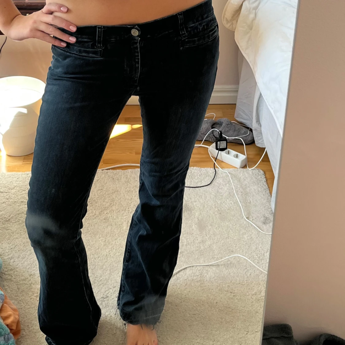 Mörkblå bootcut jeans med låg midja - 3