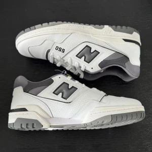 New Balance 550 Dark Grey | NYA - New Balance 550 Dark Grey. Finns i storlek 43-44-44.5. Helt nya/oanvända.