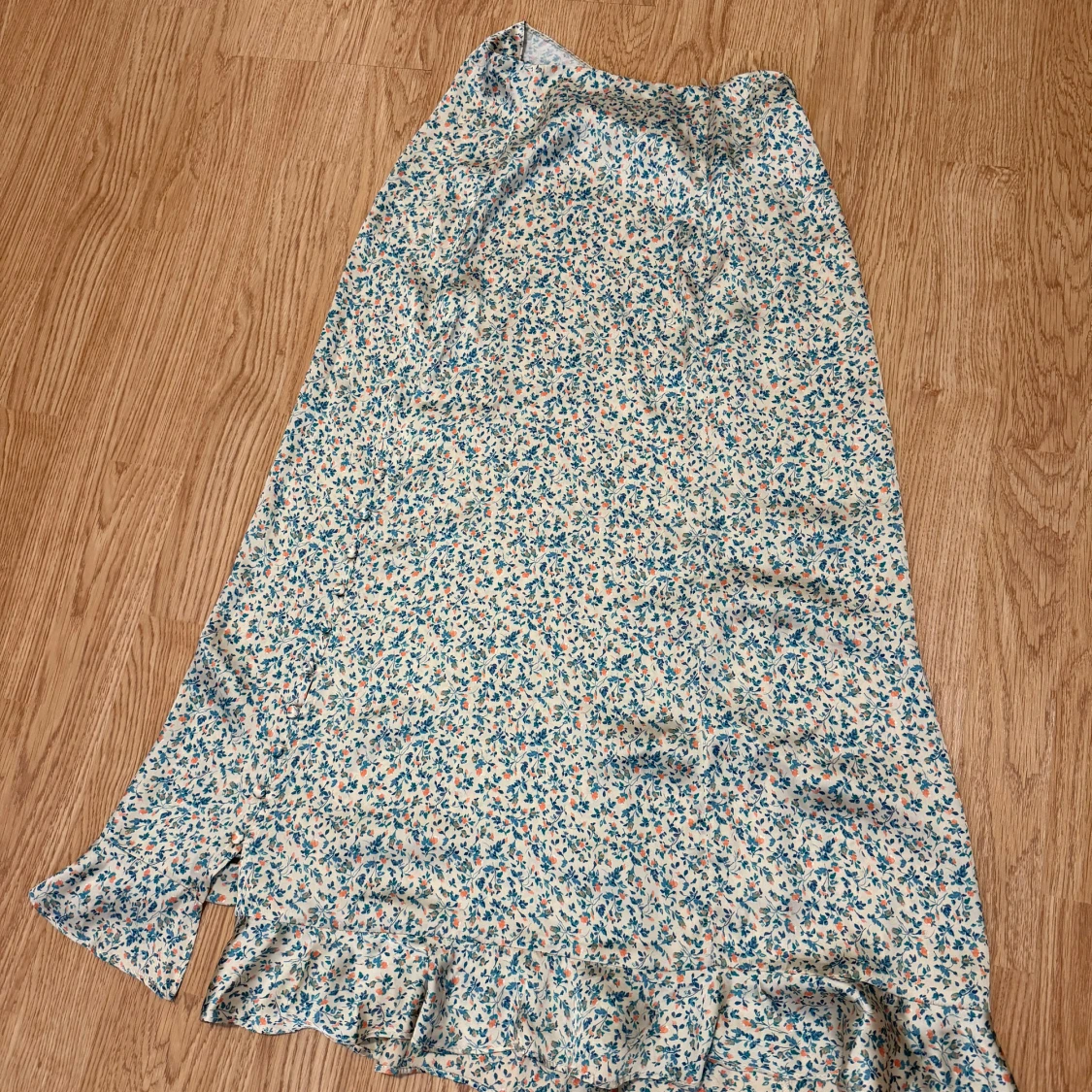 Blommig långkjol från Zara XS