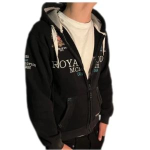 Geographical Norway Hoodie  - En snygg hoodie från Geographical Norway | Skick 8/10 | Använd ändå rätt så mycket men varit försiktig | Knappast några defekter 👌😄