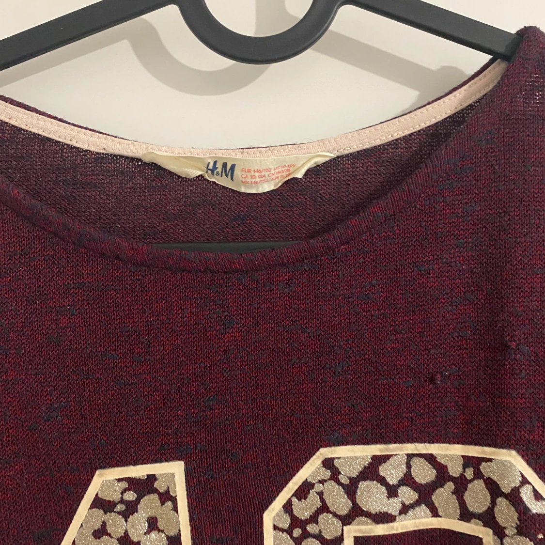 Vinröd tröja H&M  - 3