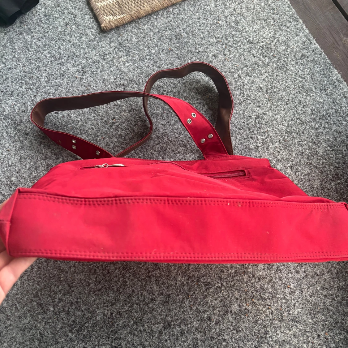 Röd axelväska från Kookos - 3