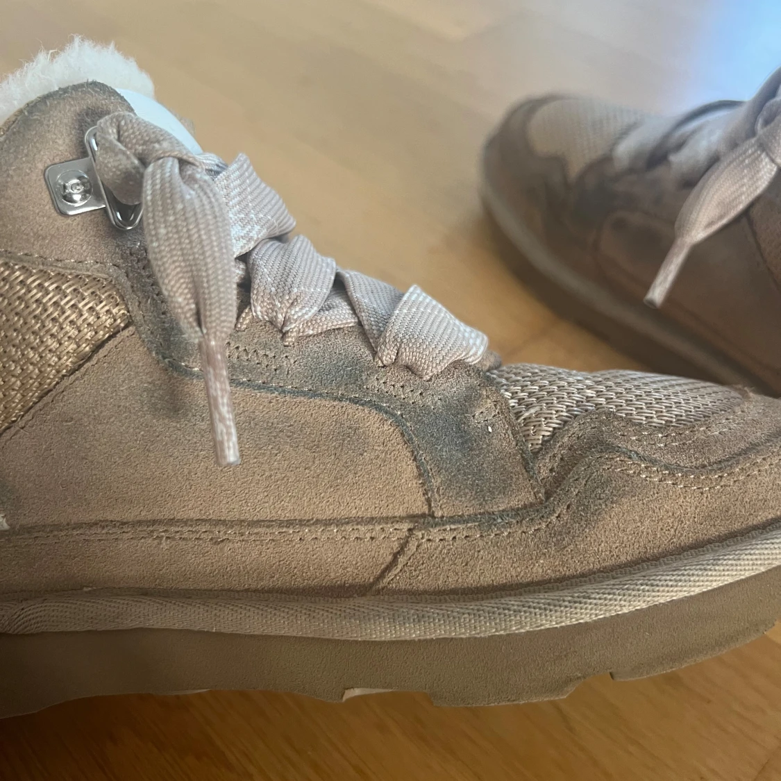Beige sneakers från UGG med foder - 3