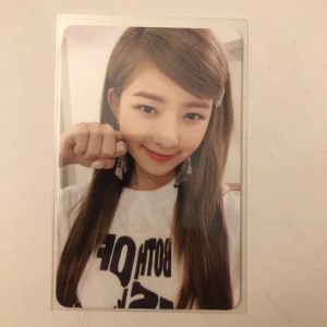 IVE After LIKE photocard - Säljer en officiell photocard från IVE:s tredje single album 'After LIKE'.  40kr ink frakt.