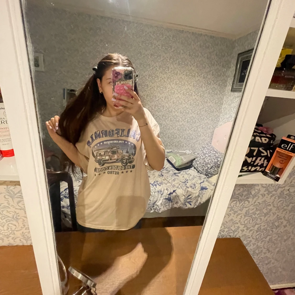 Beige oversized t-shirt med California-tryck