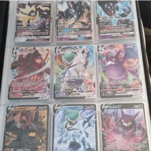 POKÉMON KORT - Köp 31 stycken väldigt bra Pokémonkort som är i riktigt bra skick och som knappt är någonting slitna och helt äkta till ett väldigt bra pris💯