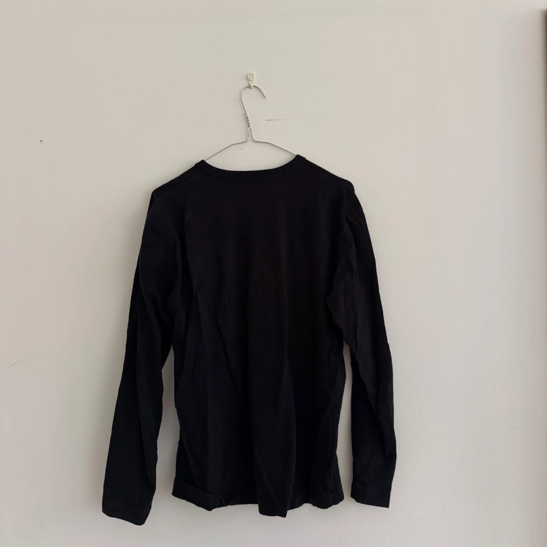 Svart långärmad tröja från Comme des Garçons Play - 1