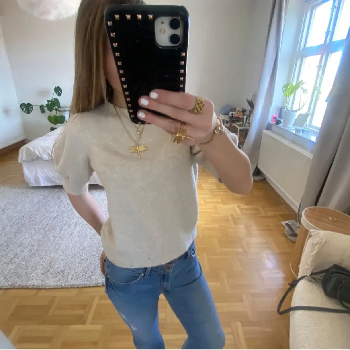 Vit stickad kortärmad tröja