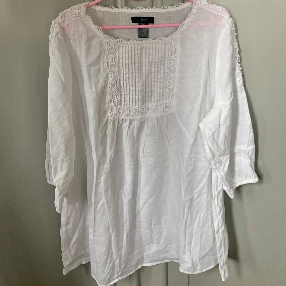 Vit blus från Ellos