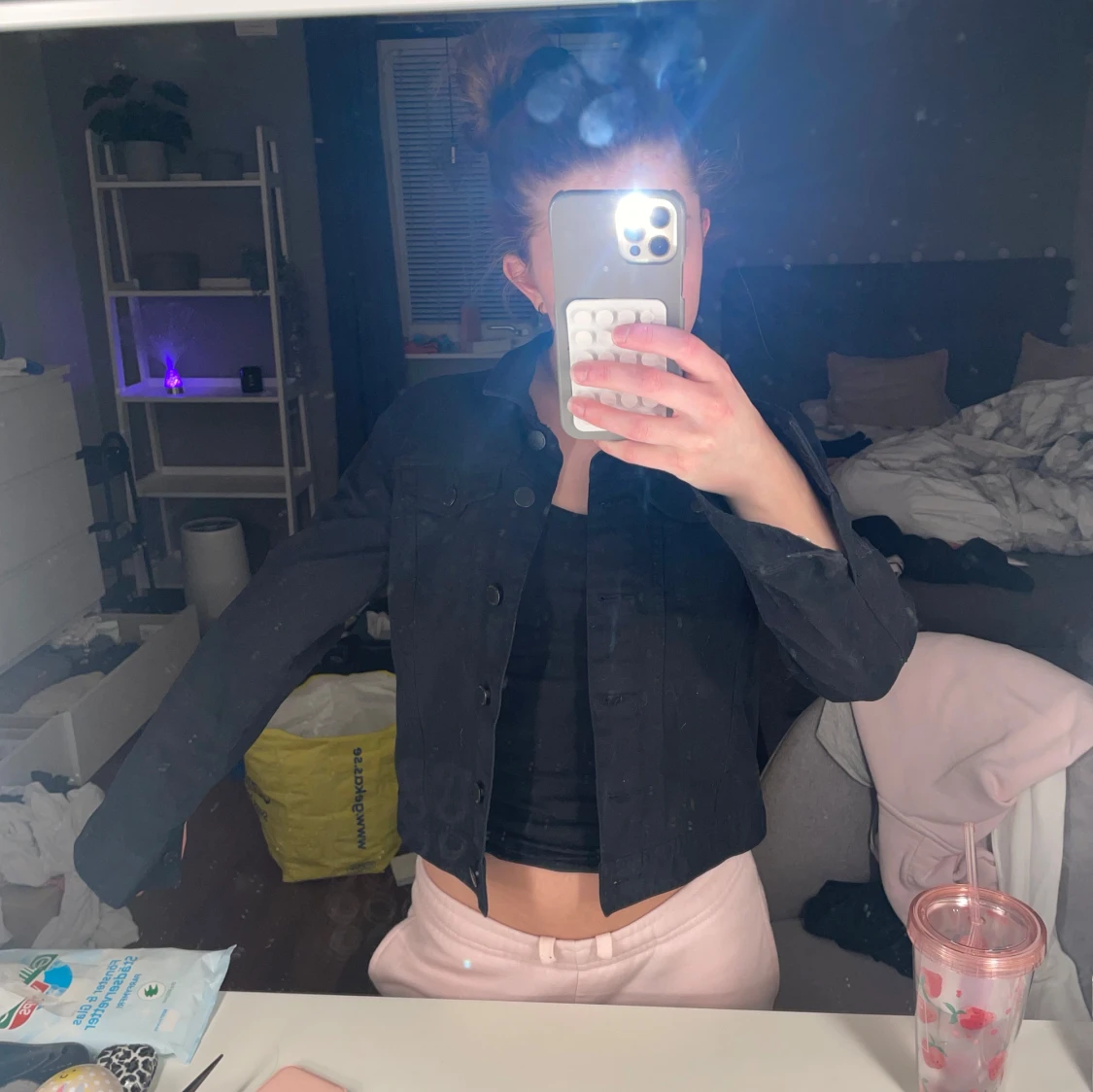 Svart jeansjacka från Kaul Edition