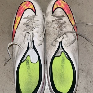 Nike mercurial fotbollsskor  - Storlek 43