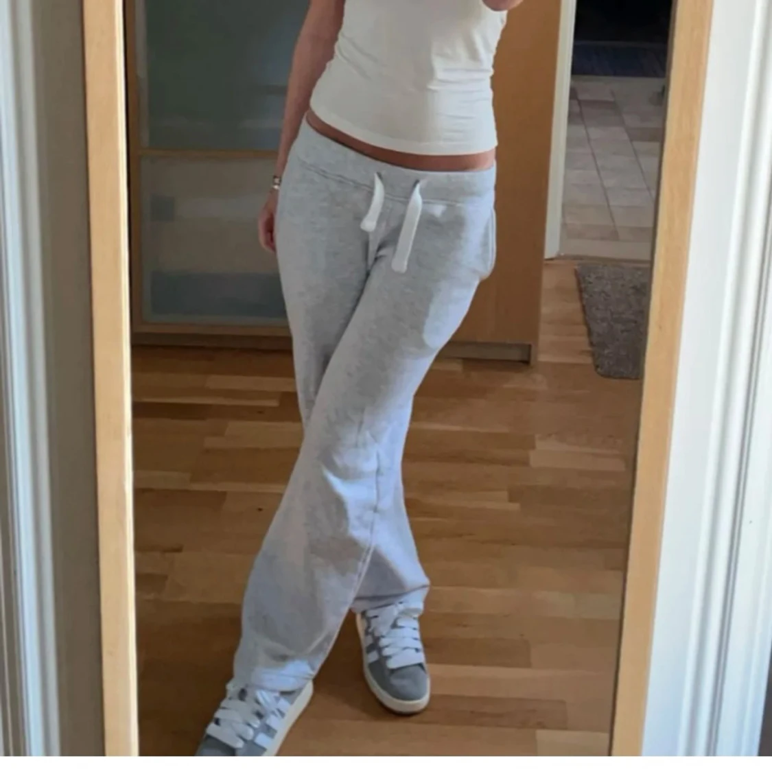 Grå mjukisbyxor från Russemerch