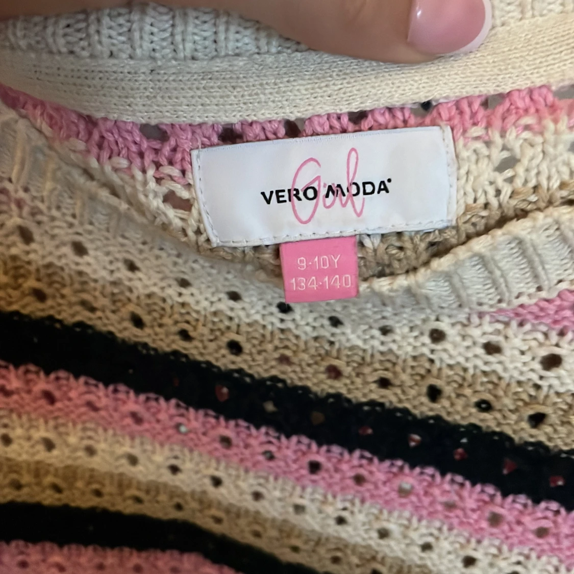 Randig stickad topp från Vero Moda - 1