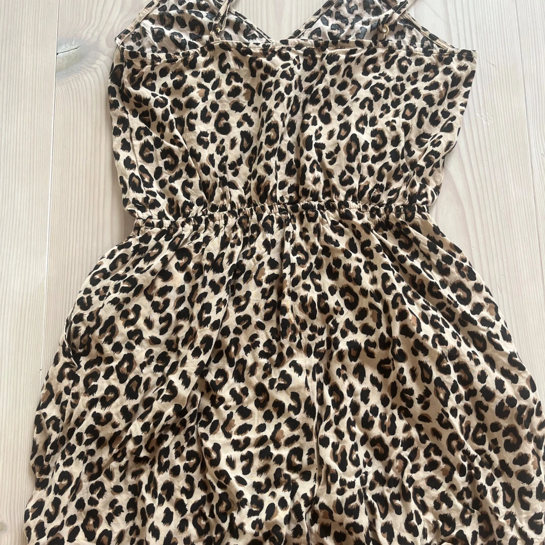 Leopardmönstrad jumpsuit från H&M Divided - 1