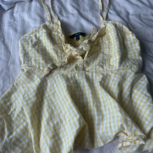 Sommar topp- Vero Moda  - Jätte fin sommar topp från Vero Moda 