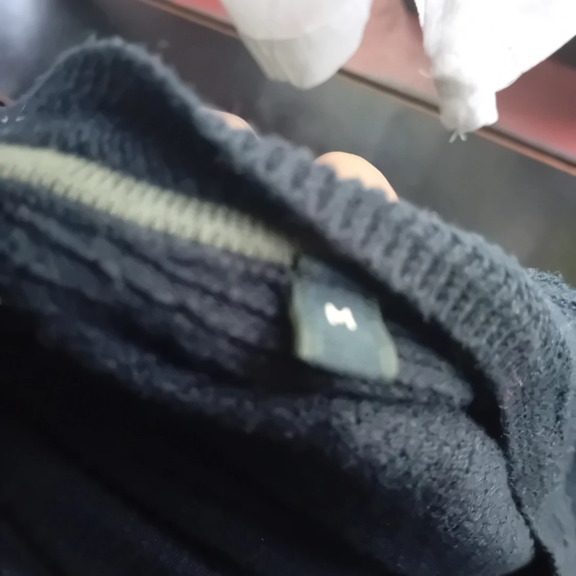 Mörkblå stickad tröja från Paul Hunter - 4