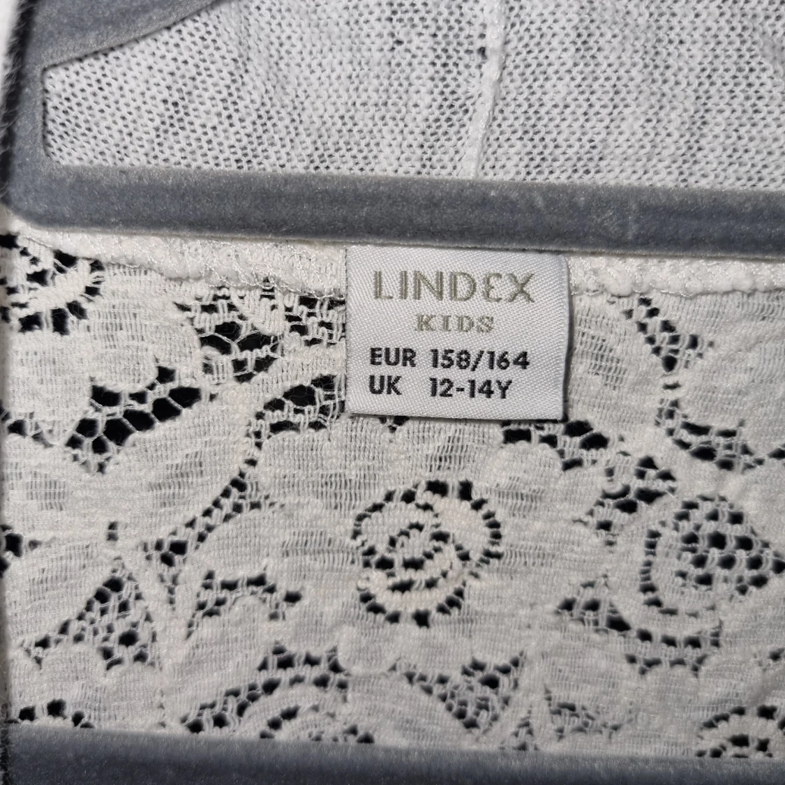 Vit spetskofta från Lindex - 3