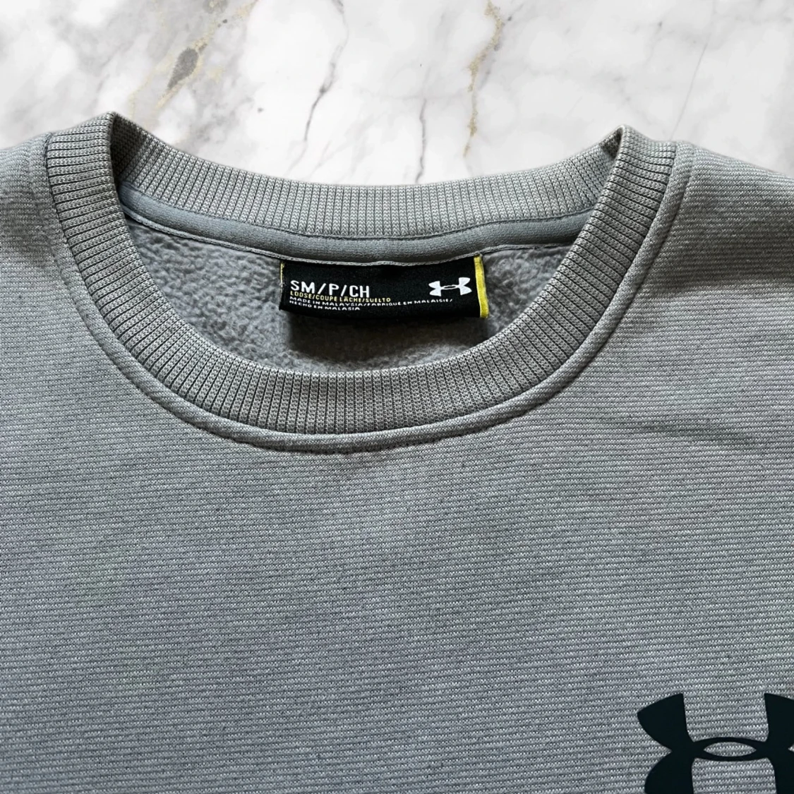 Grå sweatshirt från Under Armour - 1