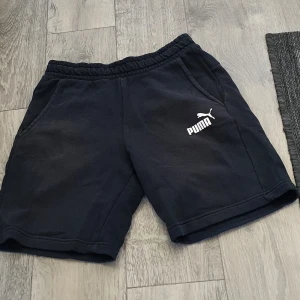 Shorts - Storlek S  Fin skick