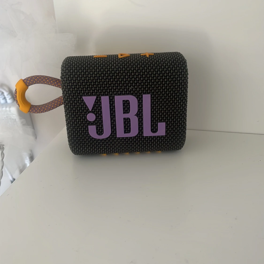 JBL go 3