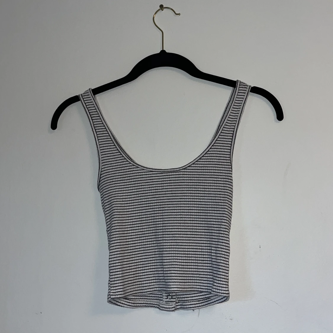 Randig top i svart och vitt - 90