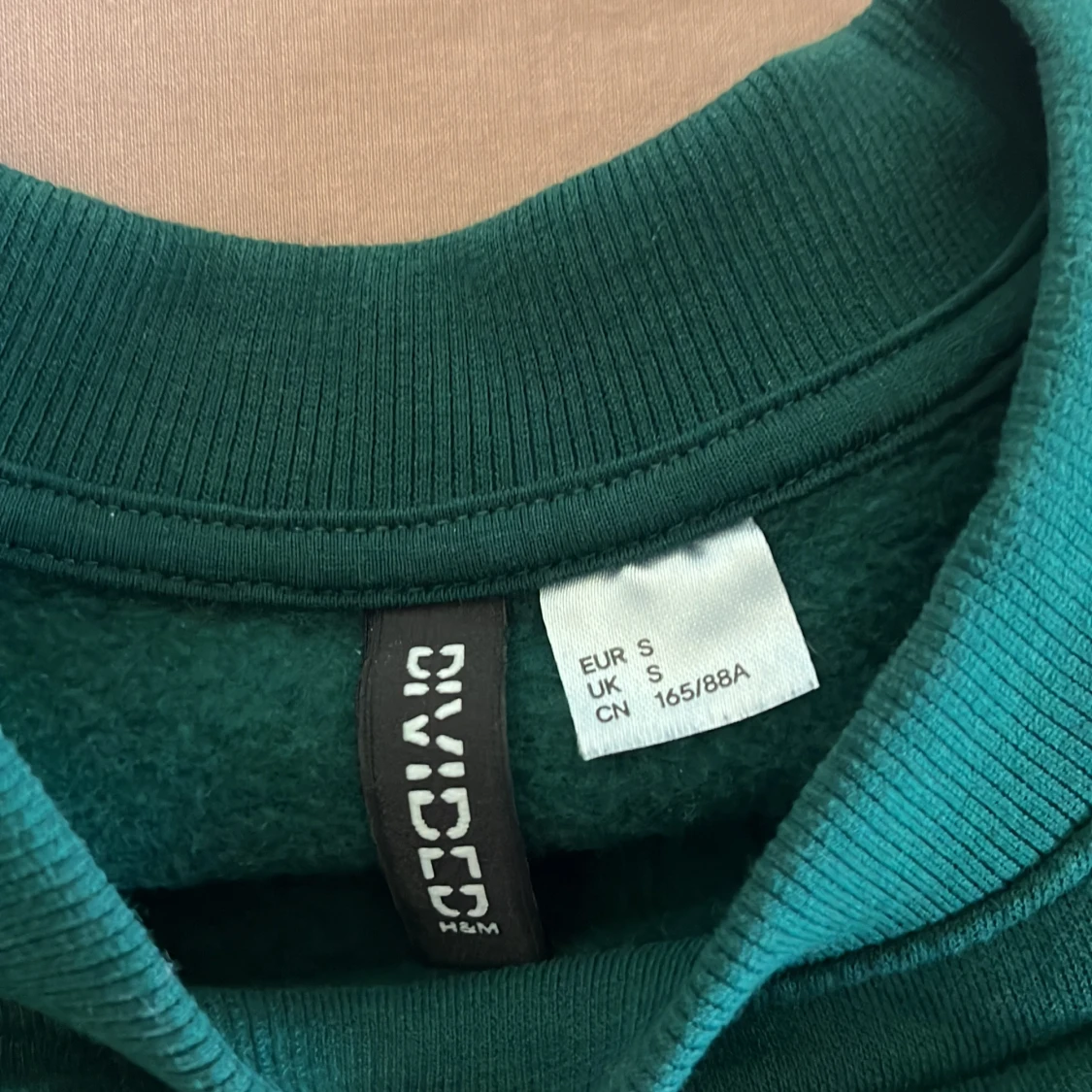 Lite kortare sweatshirt - 90