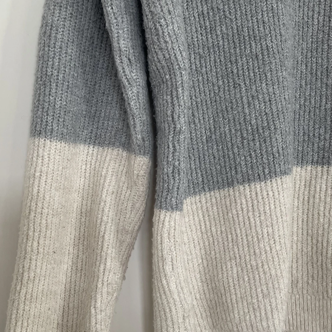 Stickad tröja  - 90