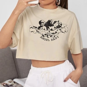 T-shirt - Helt ny. Tryck INTE på köp nu!! Skriv till mig först.