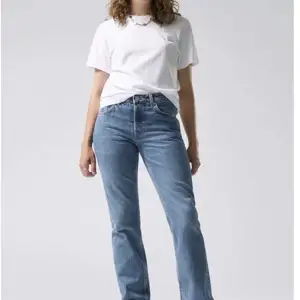 säljer jeans som inte kommer till användning längre🤍