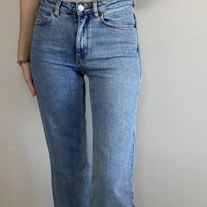 Mom jeans  - Ankellånga mom jeans 