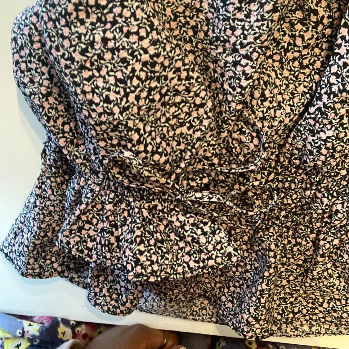 Jättefin blommig topp💗💗 - 91