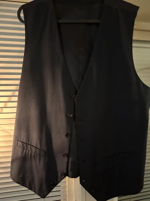 Pier One väst - I god skick! Regular size.