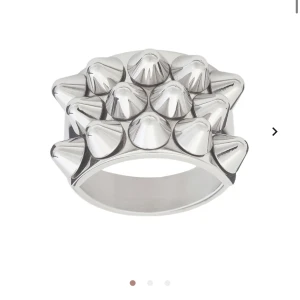 Edblad ring - Säljer nu min älskade ring från edblad då jag inte får användning av den längre, den har inga tecken på användning