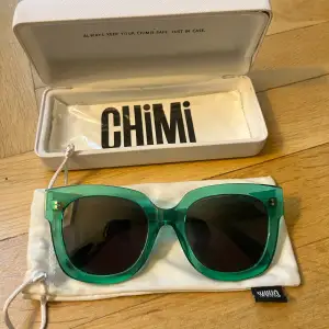 Solglasögon från chimi som ej tillverkas längre. Sparsamt använda