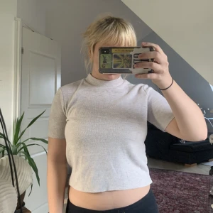 Zara stickad topp - Jättesöt stickad topp från Zara i fint skick🩷 