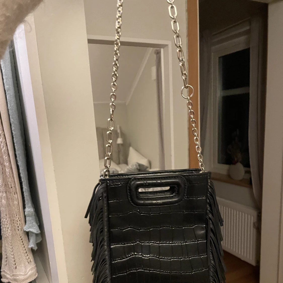 Svart majeväska - 90