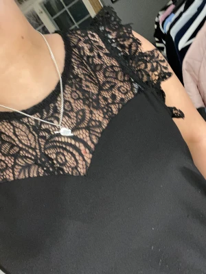 Super fin blus - Får tyvärr ingen användning av den 