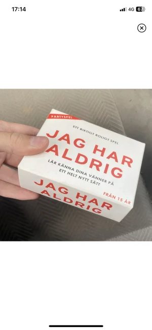 Partyspel - ”Jag har aldrig” partyspel i bra skick, köptes i sommar å säljes då jag tröttnat på det. 100 kort totalt med 4 påståenden på vardera kort. Nypris 119 kr.