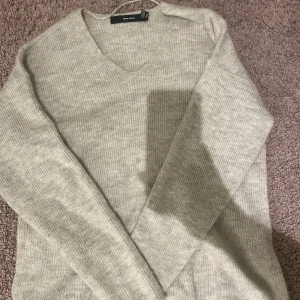 Tröja  - Tröja från vero Moda💗