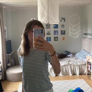 Zara t-shirt - Jättehärlig t-shirt i jättesjuka material❤️ aldrig andvänd! Säljer för inte min stil längre!!