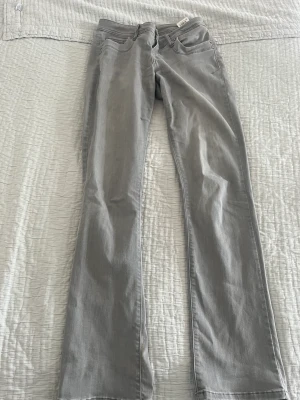 Ltb Valerie - Jeans från Ltb i modellen Valerie. Det är strl 29/34🩷