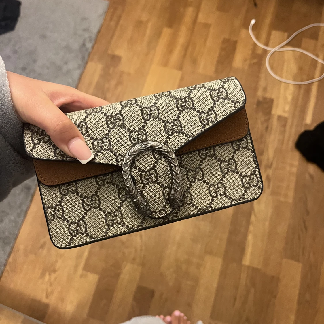 Gucci bag  - 90