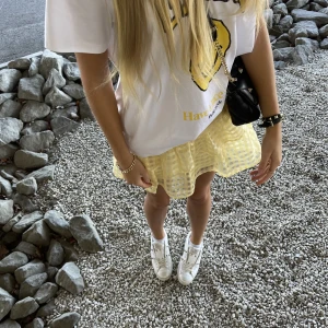 Zara väska  - Sötaste väskan från zara! Använd men inga defekter 💕